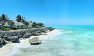 17 days Tanzania Safari & Zanzibar Beach luxury flying holiday