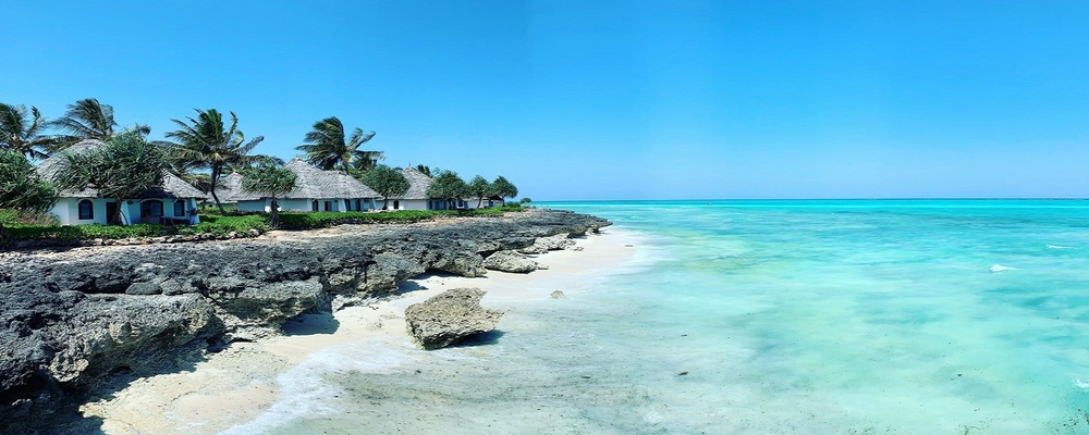 17 days Tanzania Safari & Zanzibar Beach luxury flying holiday